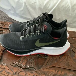 Nike Zoom Black Sneakers with Red Accents